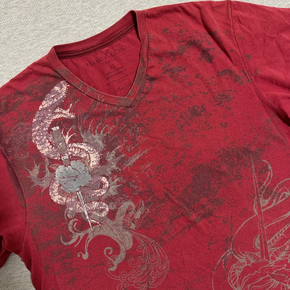 Marc Ecko Cut & Sew Mens XL Red Dragon Snake Dagger Graphic V-Neck Tee Y2K
